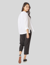 Load image into Gallery viewer, SAHARA Twisted Linen Slim Trouser
