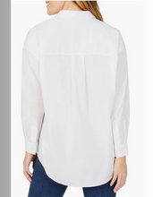 Load image into Gallery viewer, FOXCROFT Lacey Blouse
