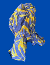 Load image into Gallery viewer, DOLCEZZA, SAINT JAMES &amp; MORE Scarves
