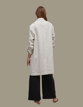 Load image into Gallery viewer, UCHUU Loose Linen Long Jacket
